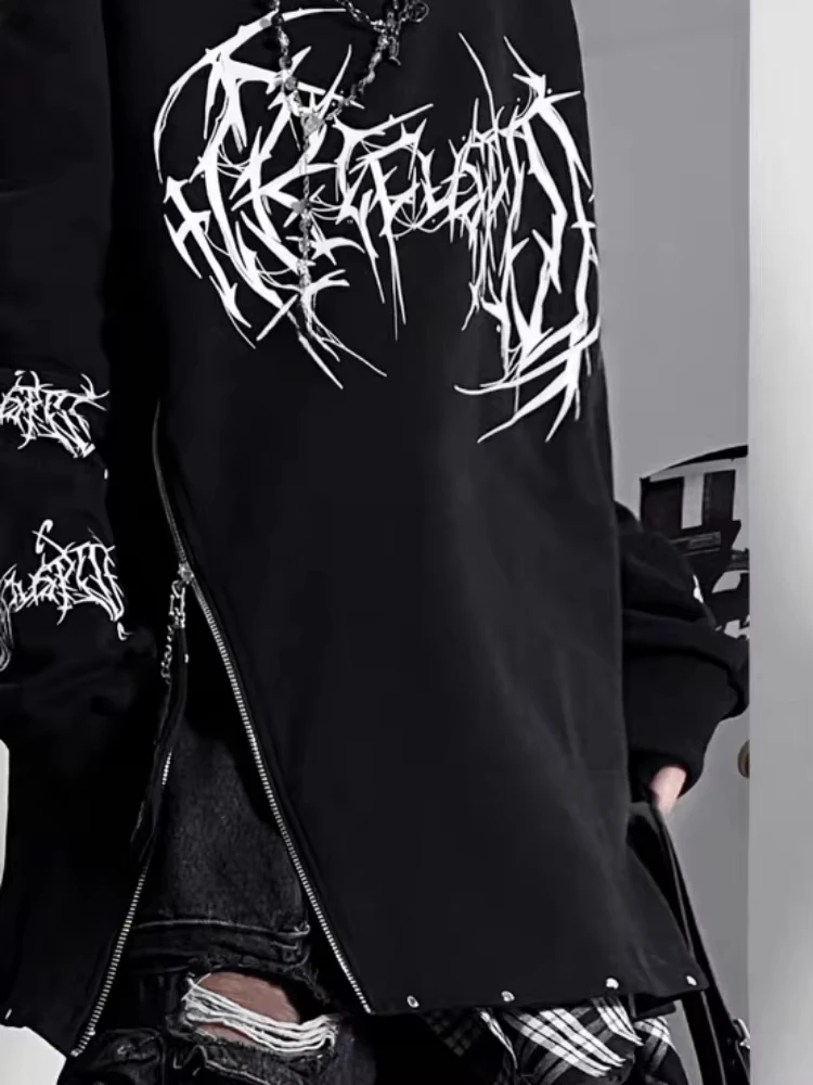 HOUZHOU Y2k Schwarz Goth Grafik Frauen Sweatshirts Punk Harajuku Off Schulter Japanischen Stil Pullover Grunge Ästhetischen Übergroßen