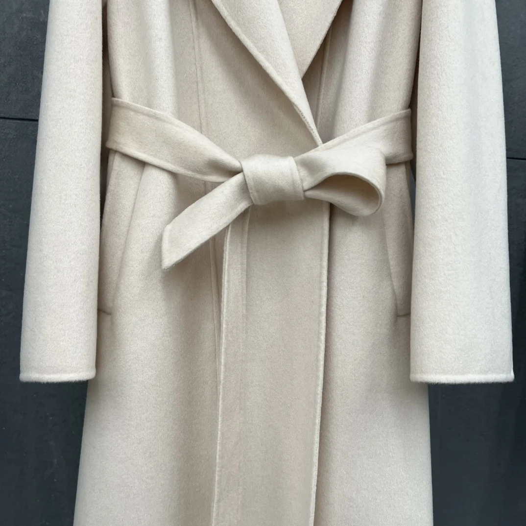 Langer Kaschmirmantel im minimalistischen Stil für Damen 2025, neuer eleganter und stimmungsvoller Taillen-Schlankheits-Nerzpelzkragen