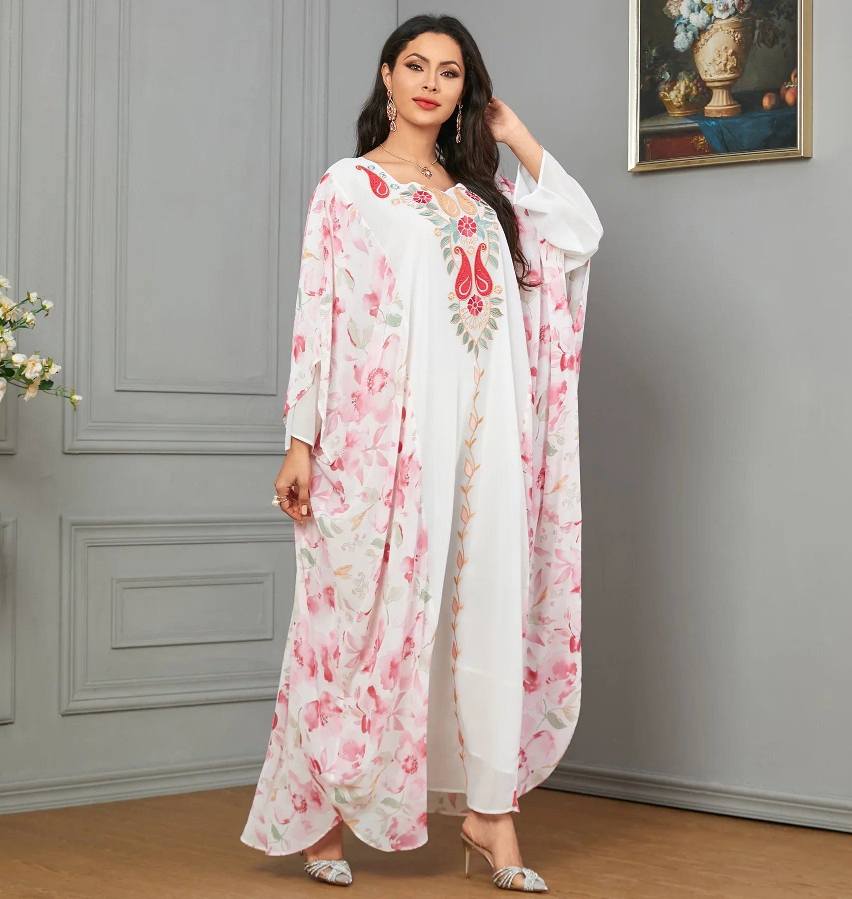 두바이 쉬폰 자수 여성용 Abayas Batwing Sleeve Loose Maxi Dress 이슬람 아랍 가운 Eid Djellaba Caftan Marocain Kebaya