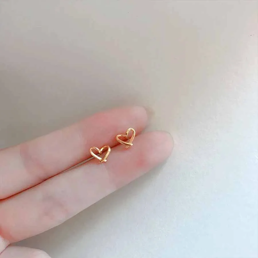 Anting-anting kecil geometri, aksesori anting-anting kecil sederhana warna emas trendi untuk perempuan