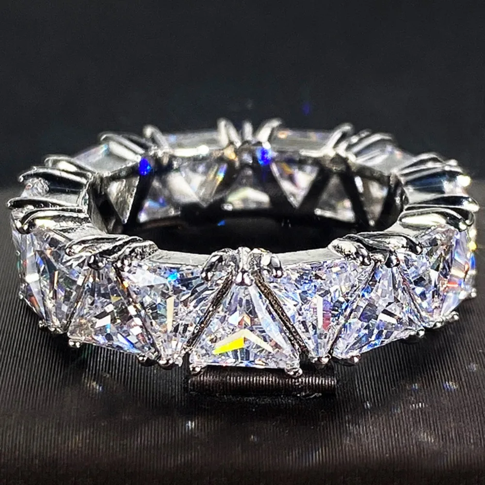 Luxury Personality Fully Inlay Single-row Triangles 5A Zircon Stainless Steel Rings for Women High Quality Finger Jewelry Gifts