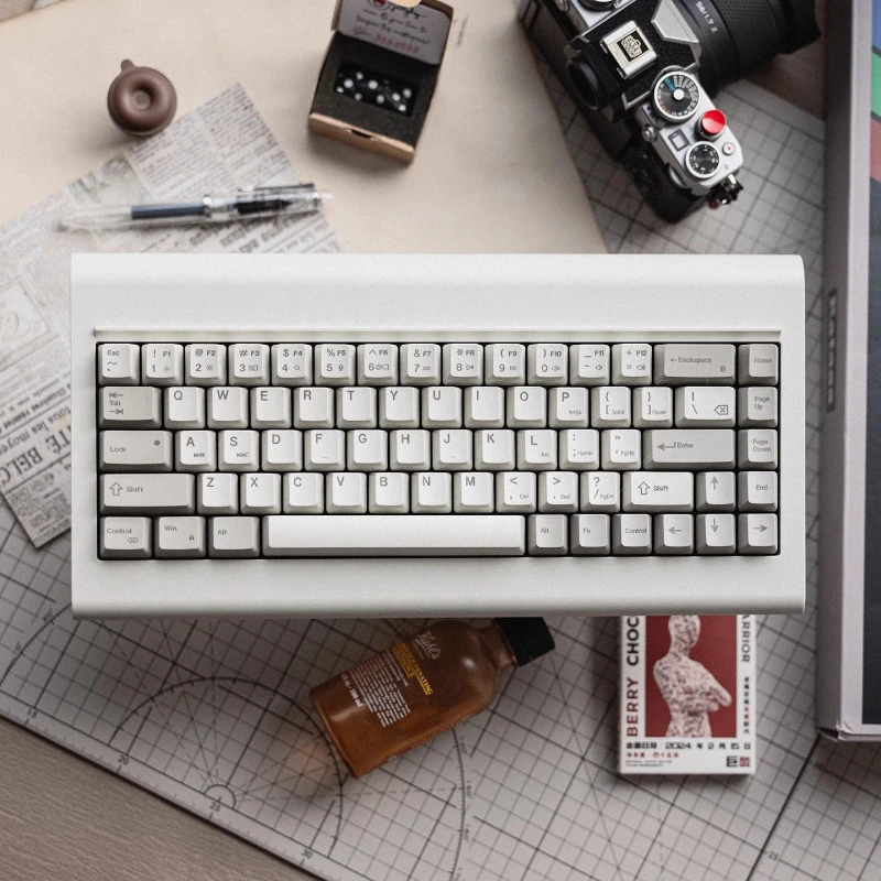 Modèle VI Tri-mode Bluetooth/2.4G/filaire échange à chaud VIA personnalisé rétro Radium sculpture HMX commutateur clavier mécanique sans fil