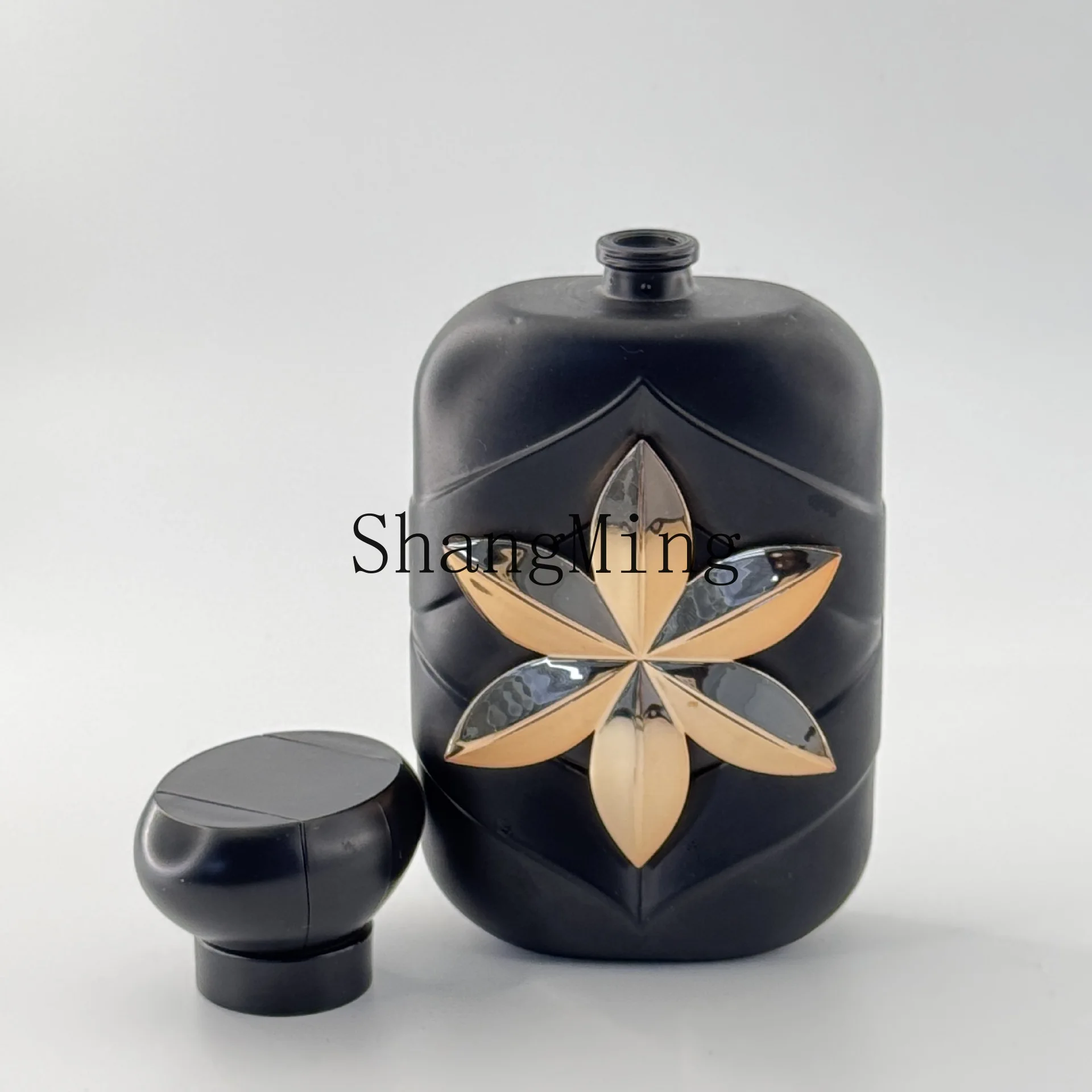 

CL high-end solid color floral perfume bottle 100ml premium glass empty bottle spray bottle