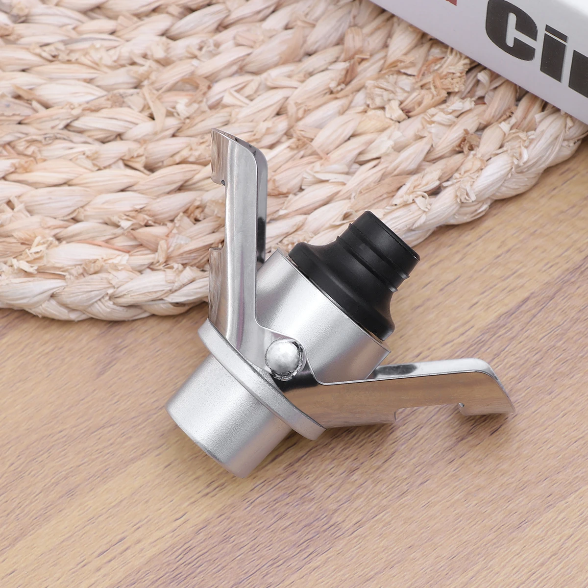 

2 pcs Wine Stopper Seal Stainless Steel Vacuum Sealer With Date Indicator Silver Sparkling Wine Bottle Saver For Home