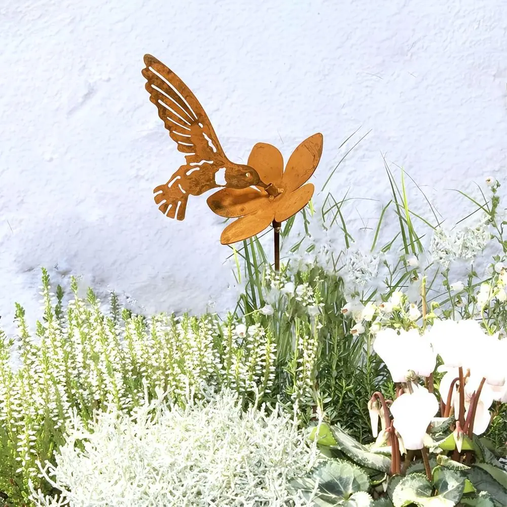 Metal Garden Decor Butterfly Hummingbird Stake Outdoor Ornament Backyard Lawn Artistic Iron Figurine Landscaping Accent