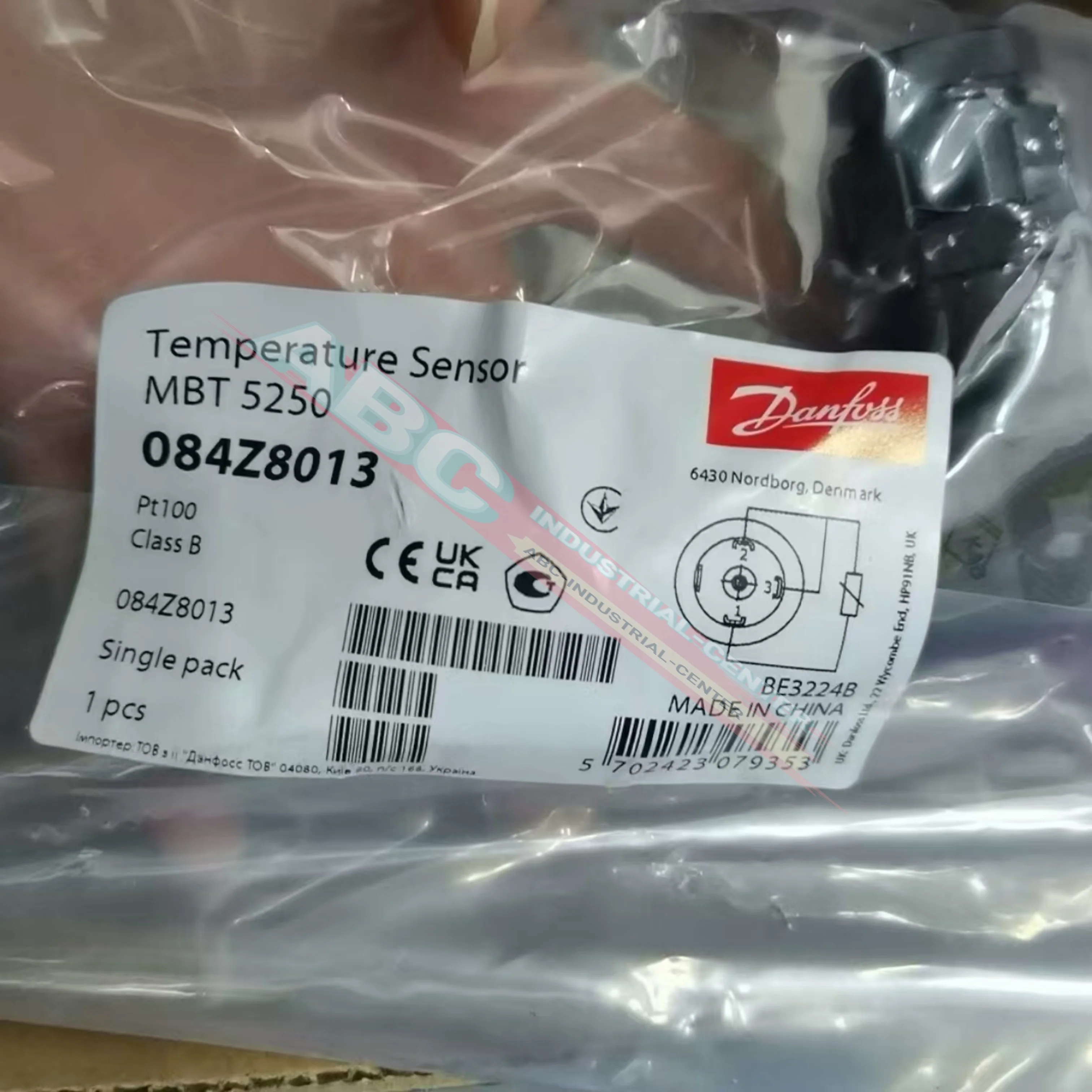 

084Z8013 MBT5250 temperature sensor brand new 084Z8039 MBT5250