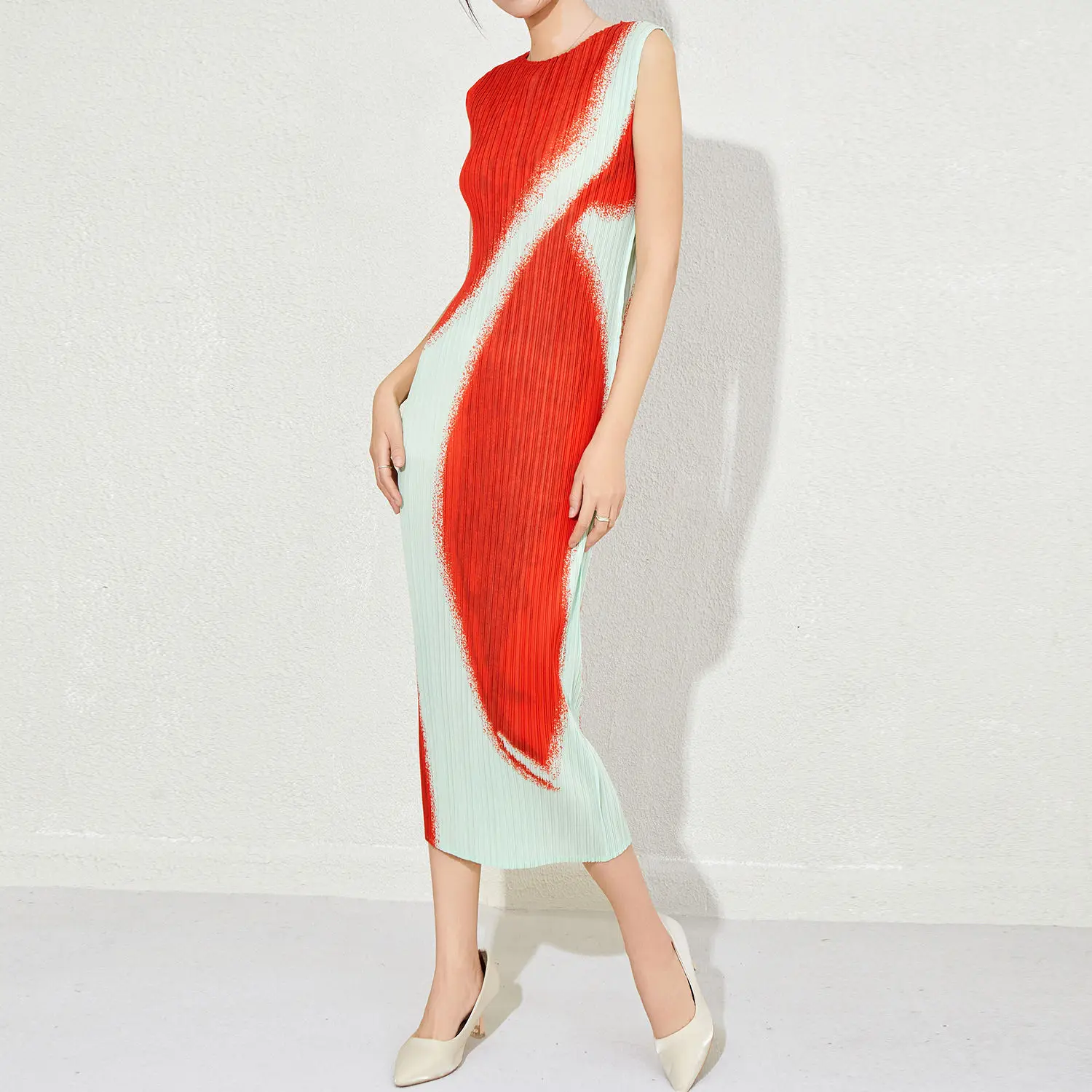 

Dress women's French high-end niche design thin color matching dress elegant round neck straight long dress
