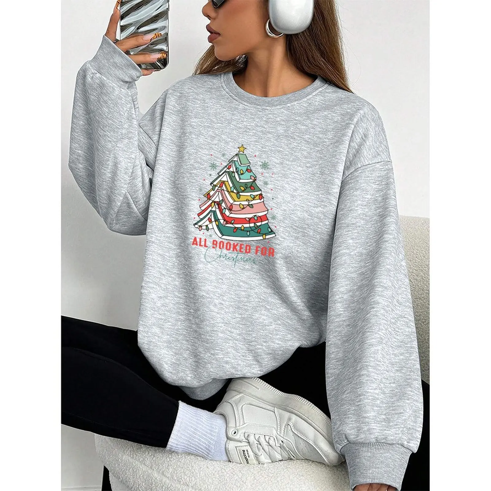

2025 Fashion O-Neck Long Sleeve Pullovers Woman Sweatshirt Velvet Winter Casual Loose Comfort Book Christmas Tree Printed Tops