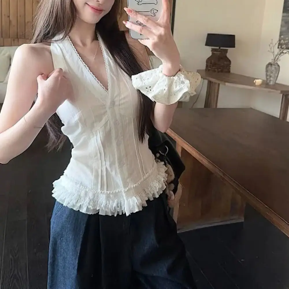 

Fashion V Neck Lace Halter Crop Top Slim Fit Sweet Lace Vest Top Girl Bottoming Shirt Sleeveless Hanging Neck Camisole Seaside