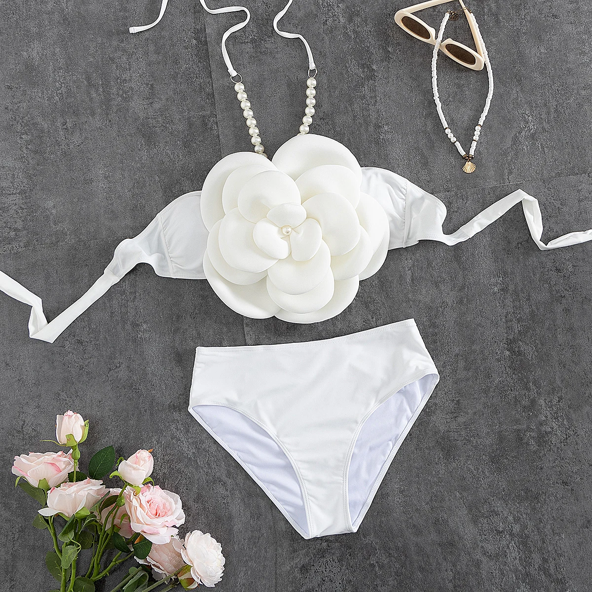 مجموعة بيكيني بيضاء مثيرة لعام 2025 - بلوزة زهور ثلاثية الأبعاد كبيرة الحجم مع سلسلة لؤلؤية مثالية لملابس الشاطئ وحفلات حمام السباحة وملابس الشاطئ الصيفية #2