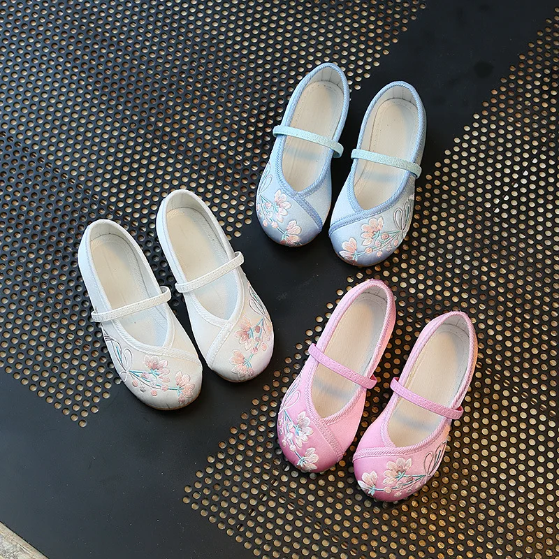 Costume Shoes for Girls Gorgeous Mary-Jane Ballet Pumps Comfortable Low Heel Round Toe Flats Floral Embroidery Shoes