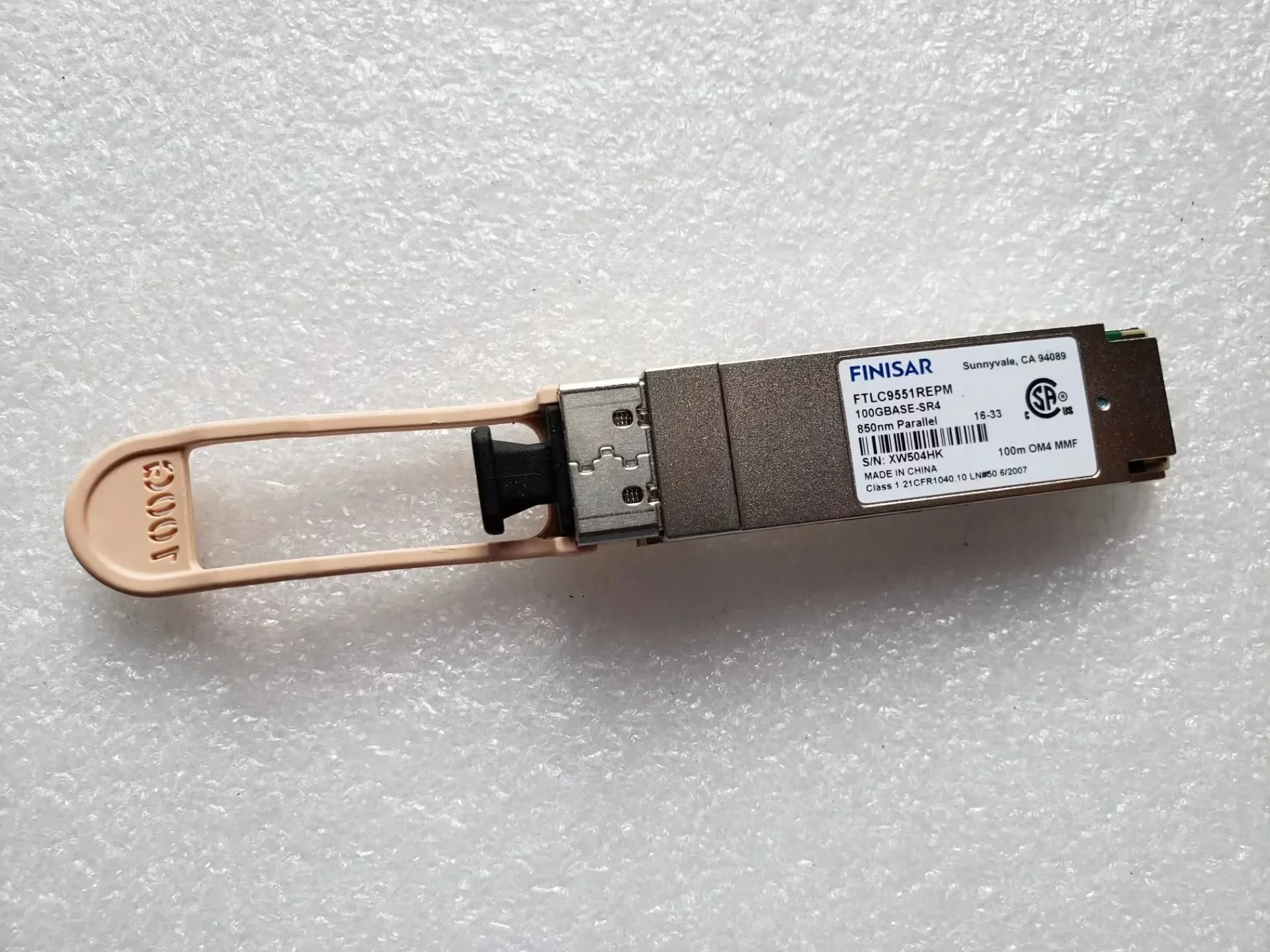 Finisar 100G QSFP Optical Switch FTLC9551REPM 100GBASE-SR4 850NM MPO 100M OM4 MMF FTLC9551REPM-E5 019078051 100GB Transceiver