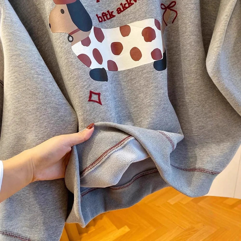 Thick Cartoon Hoodie for Women 2024 Winter Round Neck Korean Version Loose Sausage Dog Sheep Camel Velvet Top Women's Hoodie