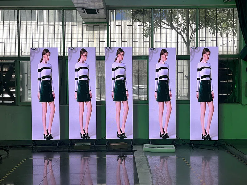 960*1920 Portable Foldable Led Screen Battery Powered Digital Signage Vertical Led Display Screen Led-poster-display