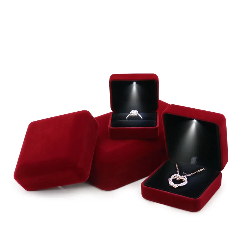 Velvet LED Lighted Necklace Bangle Bracelet Long Chain Box Luxury Wholesale Metal Jewelry Gift Display Storage Case