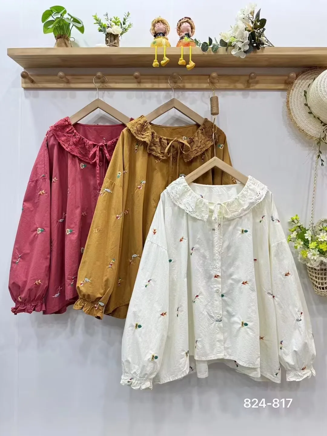 Autumn New Sweet Embroidered Shirt For Woman Single Breasted Long Sleeve Casual Loose Shirt 824-817