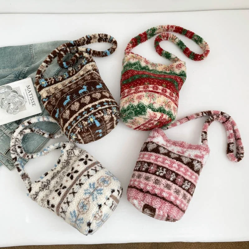 حقائب اليد النسائية الشتوية عالية الجودة سماكة المخملية المرقعة سستة دلو 2026 الاتجاه الجديد حقائب كروسبودي الطراز الرجعية