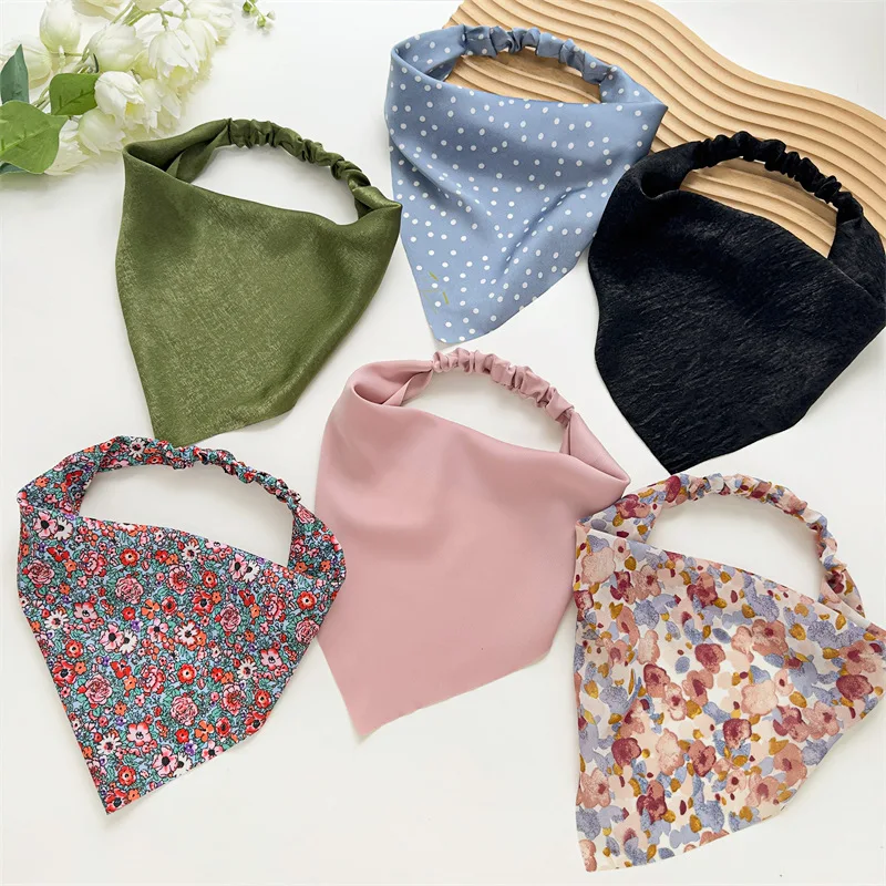 New Satin Fabric Bag Headscarf Hair Accessories women's Hair Elastic Triangle Scarf All Match Headwear Stock Hats Woman