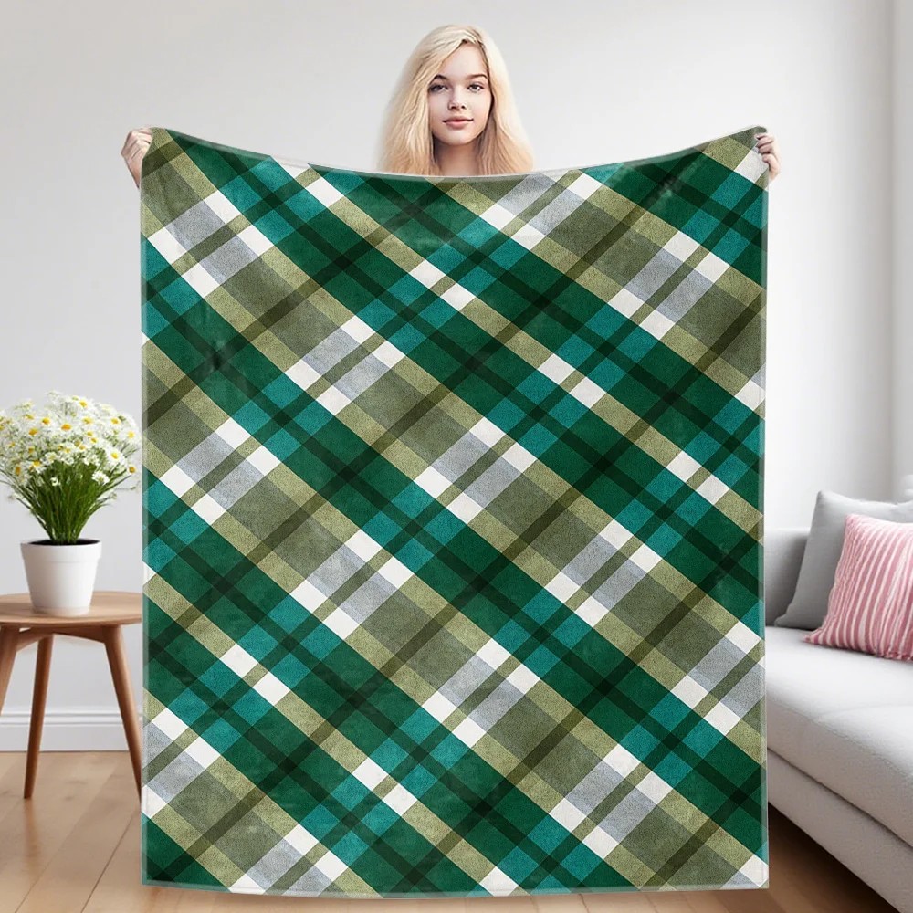 Forest Green Tartan Flannel Blanket, Ultra-Fine Fiber, All Season Luxurious Fluffy Blanket Suitable For Beds Or Sofas