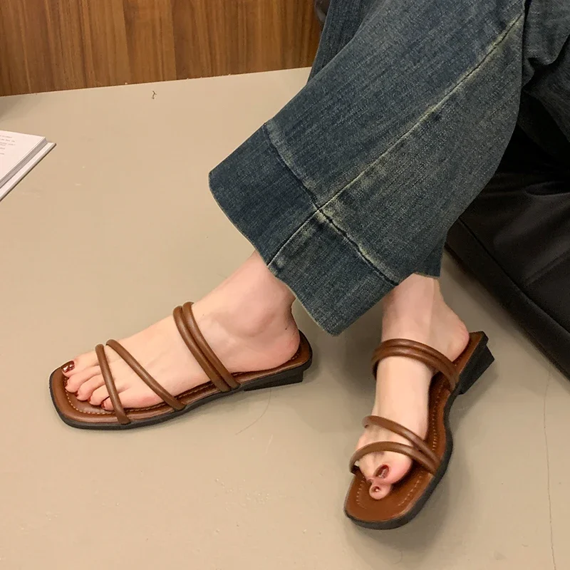 Women's French-style Thin-strap One-strap Sandals,new Summer Style Low Heel Fashionable Slippers Roman-style Versatile 2025