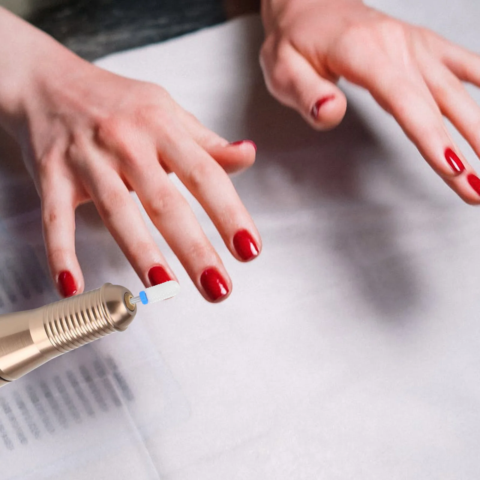 

1 комплект сверл премиум-класса для ногтей, прочные шлифовальные головки для маникюра для очистки лака, удаления омертвевшей кожи, безопасного для кожи и ногтей