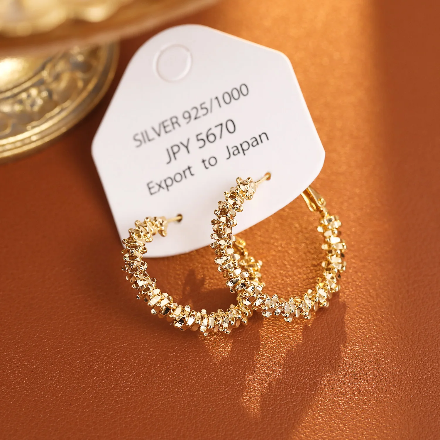 

High Quality Korean Style Classic Round Metal Hoop Earrings Dongdaemun New European American Style Design Women Ear Cuff Jewelry