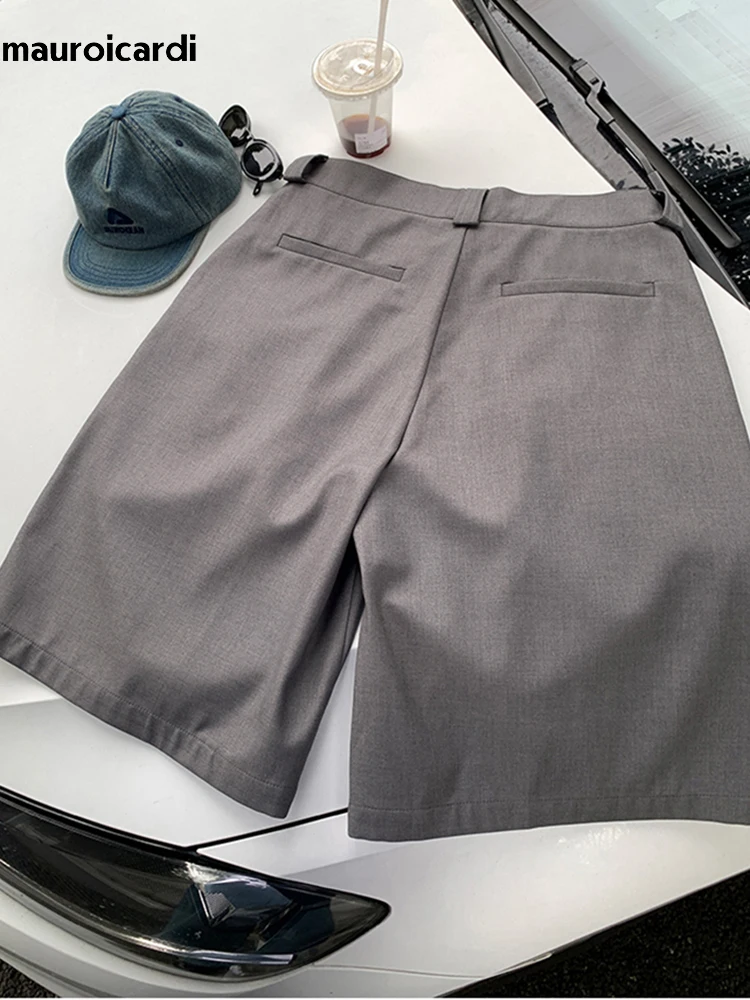 Mauroicardi Spring Summer Loose Casual Soft Grey Pleated Shorts for Men with High Waist Short Straight Pants Korean Clothes 2024