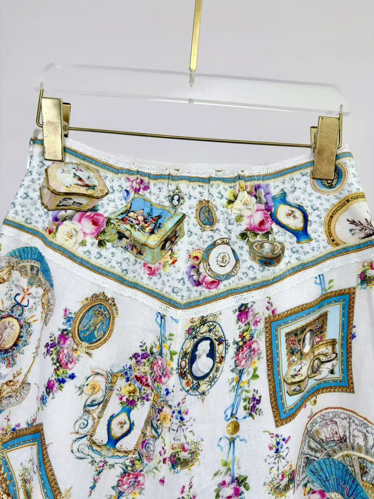 2026 Women Flower Print Set Crystal Beaded High Waist Linen Shorts + Ruffles Spliced Lantern Sleeve Silk and Cotton Shirt Suit - view 6