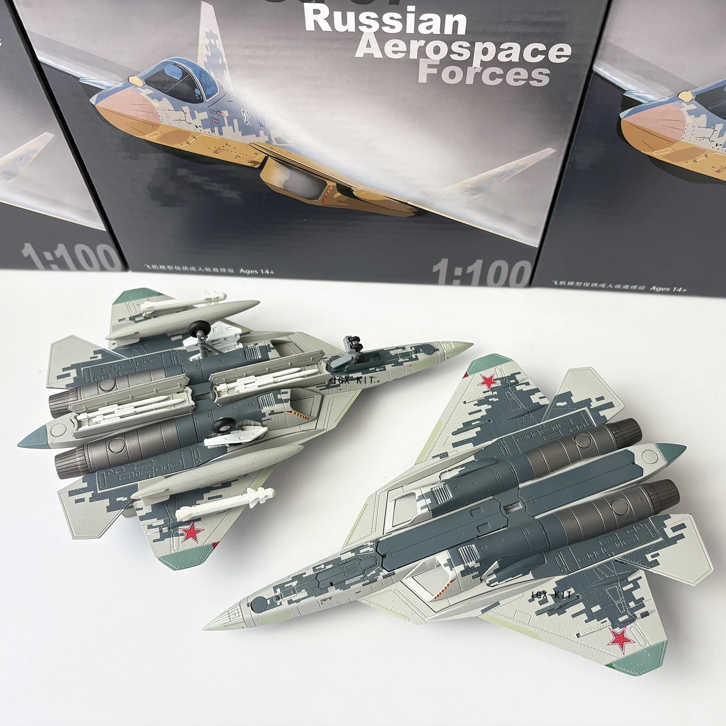Modelo de Caça Stealth SU57 da - Model Kit Planes avaliação e preço