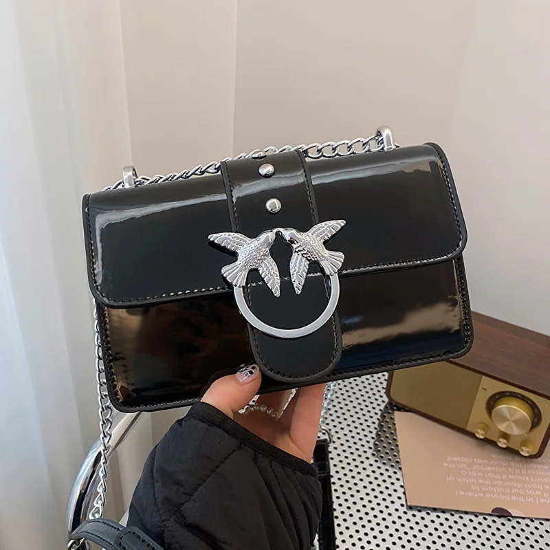 

Новая женская маленькая квадратная сумка через плечо в корейском стиле, универсальная наплечная сумка, нишевый дизайн, высококачественная текстура для повседневного использования