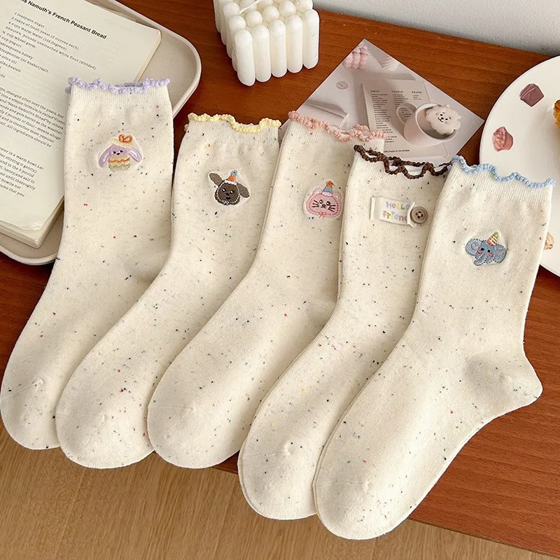 1/5 Paar Damen-Socken aus reiner Baumwolle für Frühling und Herbst, niedliche Cartoon-Stickerei, lässige Socken, schweißabsorbierend, geruchsdicht, mittlere Röhrensocken
