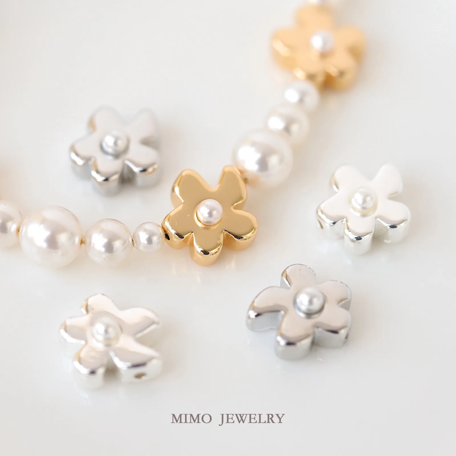 Smooth, Fresh and Cute Imitation Pearl Flower Bead Charms Pendant Supplies DIY Hand Brass Gold Plated Accessories 12X14mm