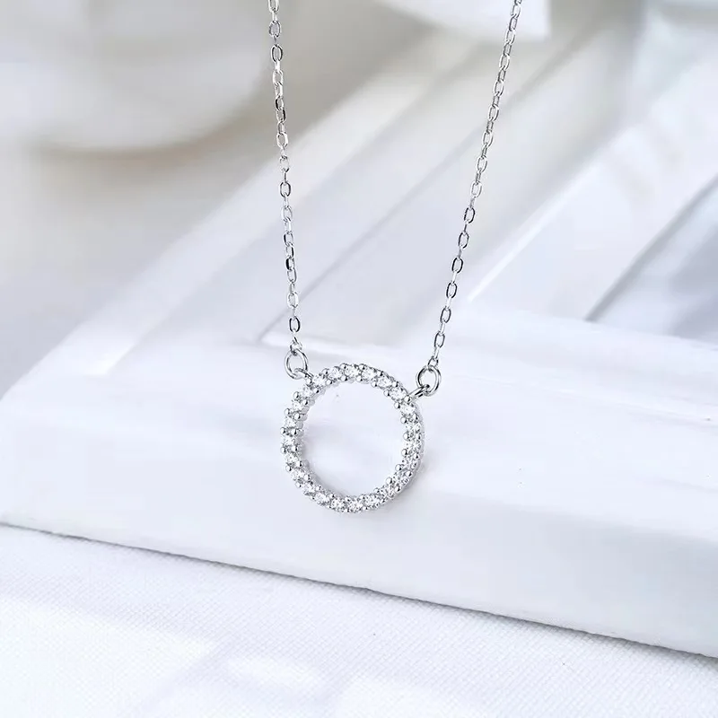 2024 Trend Elegant Crystal Circle Pendant Necklace for Women Fashion Golden Valentine\'s Necklaces Party Wedding Jewelry Gifts