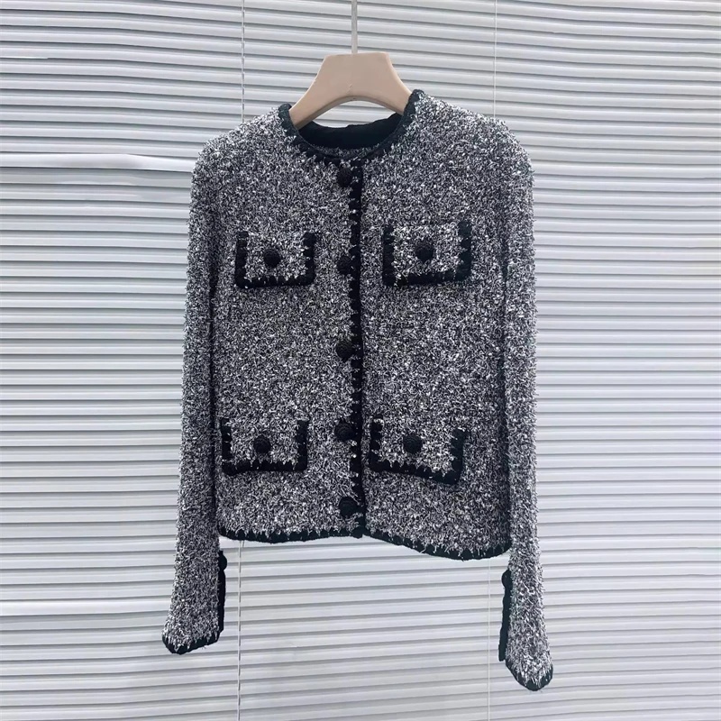 

Spring 2026 Women's round Neck Color Block Long Sleeve Knitwear Y2K High Quality Fashion Commute Jacket Single Button Design