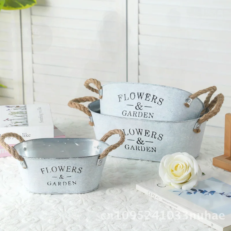 

Retro White Oval Iron Flower Pot Pastoral Style Water-Saving Drought-Resistant Succulent Planter for Balcony Desktop Floor