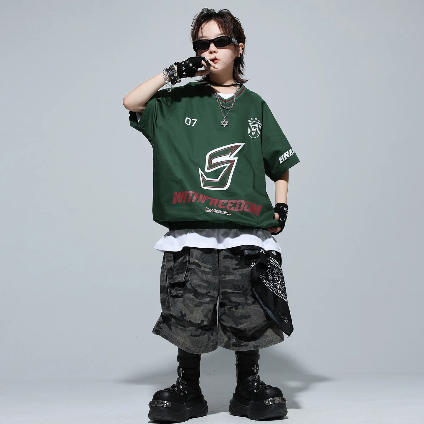 Enfant Kpop Hip Hop vêtements vert col en V t-shirt camouflage sangle décontractée Cargo Shorts pantalons moyens pour fille garçon danse Costumes vêtements