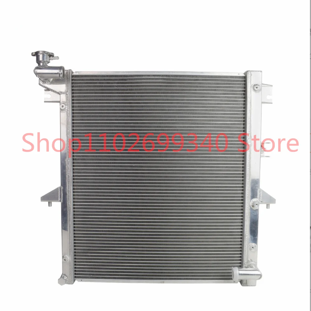 Engine Coolant Radiator For Mitsubishi L200 KB4T KH4W 1350A182 1350A348 MN135117