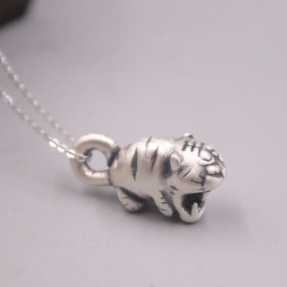 

Genuine 925 Sterling Silver Lovely Small Tiger Pendant 0.90inch H Stamped S925