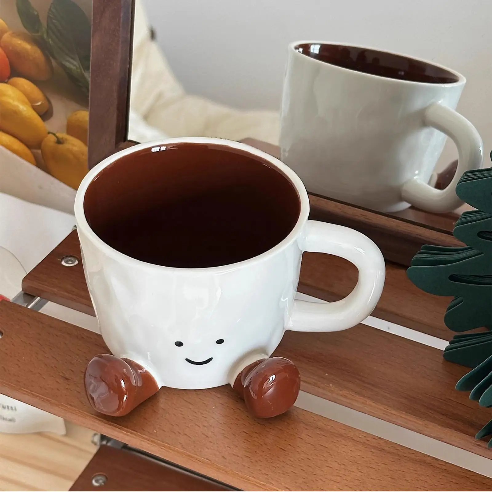 Entzückende Keramik-Kaffeetasse, Fußbecher, Getränkebehälter, lustiger Latte-Milchbecher, niedliches lächelndes Gesicht, Keramiktasse, fußförmiger Becher