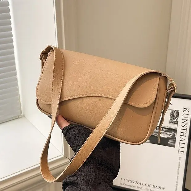 

Vintage Style Women Backpack 2026 New High-end Texture Large Capacity Commute Tote Shoulder Bag