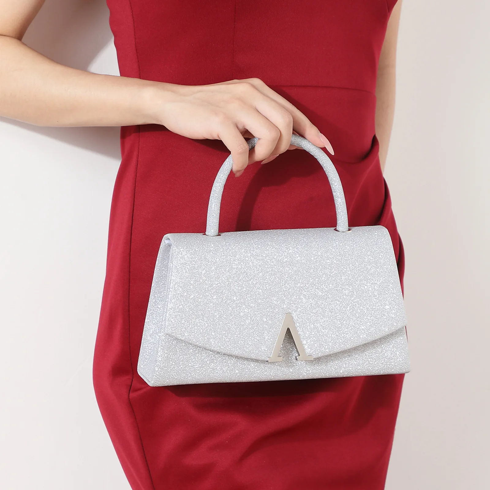 Fashionable Shiny V Letter Clutch Evening Handbag for Women Suitable for Weddings Parties and Banquets
