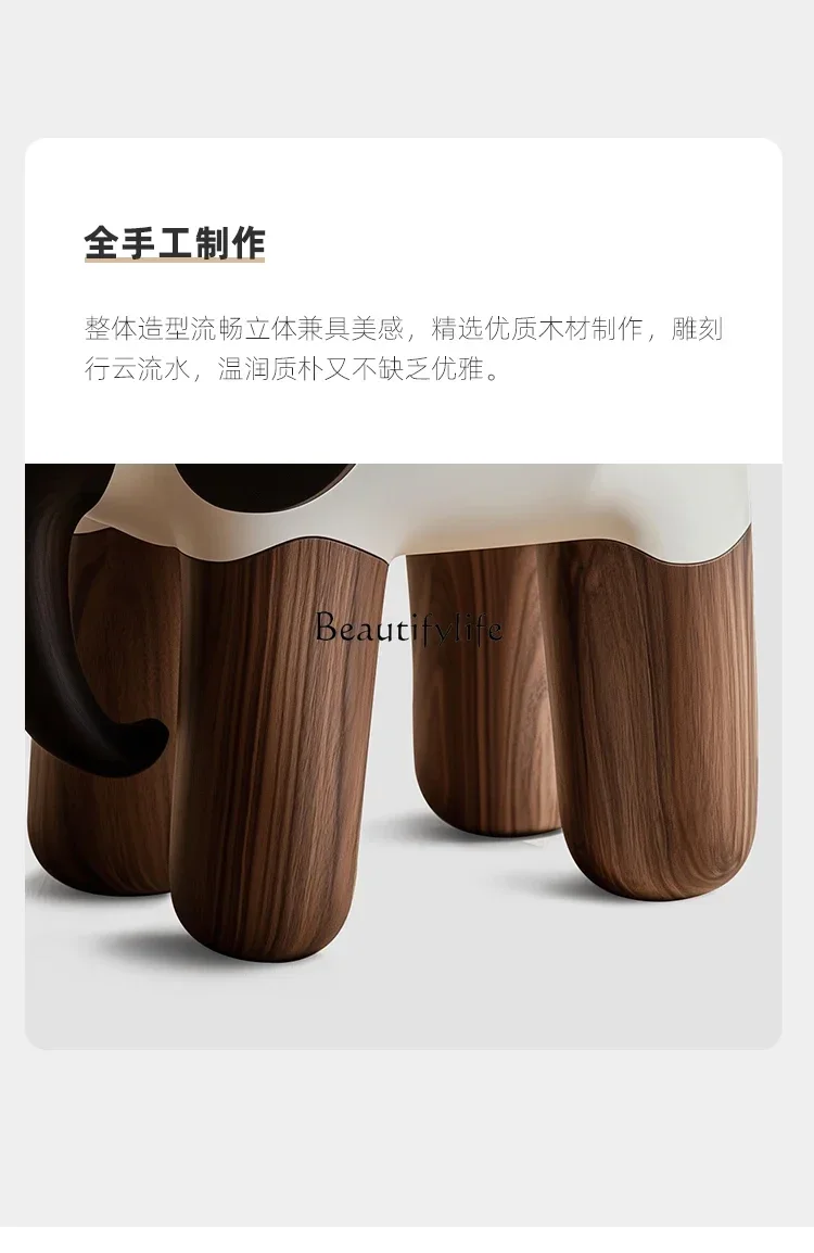 D06Creative solid wood shoe changing stool light luxury high-end animal decorative stool