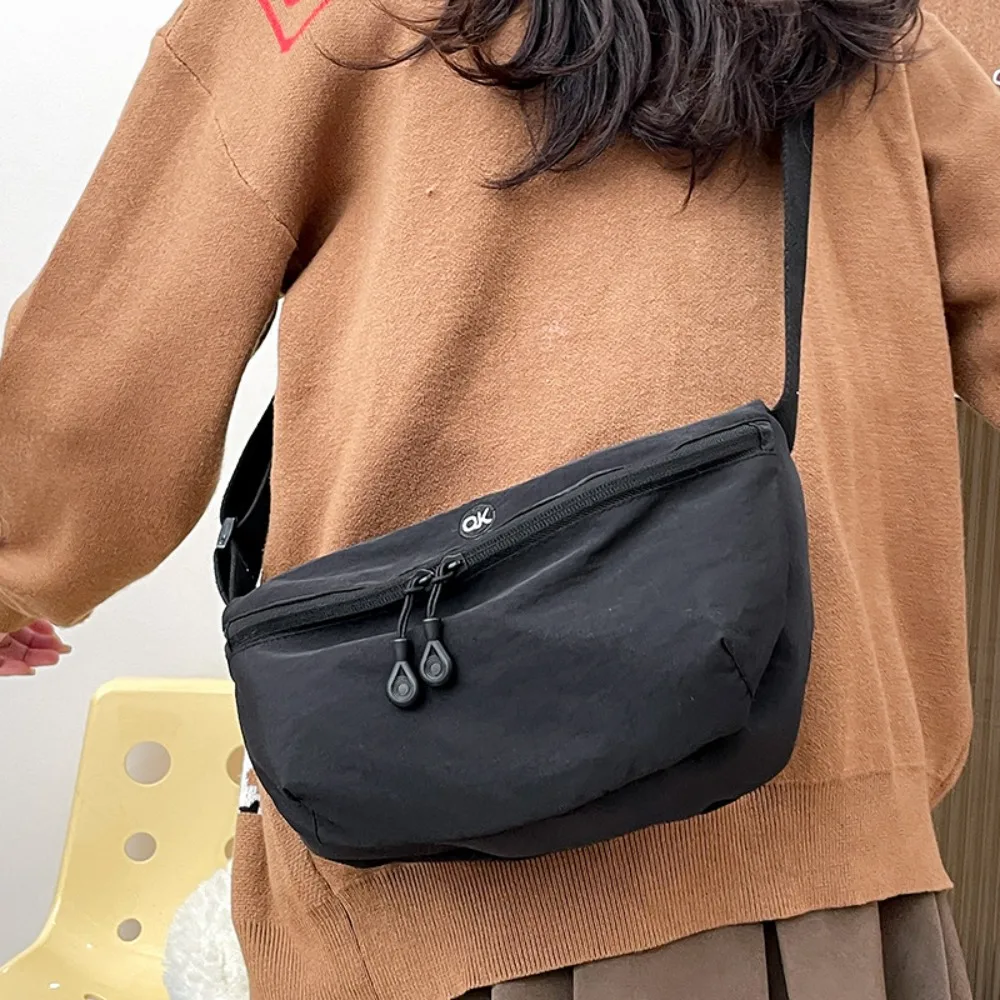 

Casual Korean Style Nylon Shoulder Bag Sports All-match Stripe Underarm Bag Simple Large Capacity Half Moon Bags Women