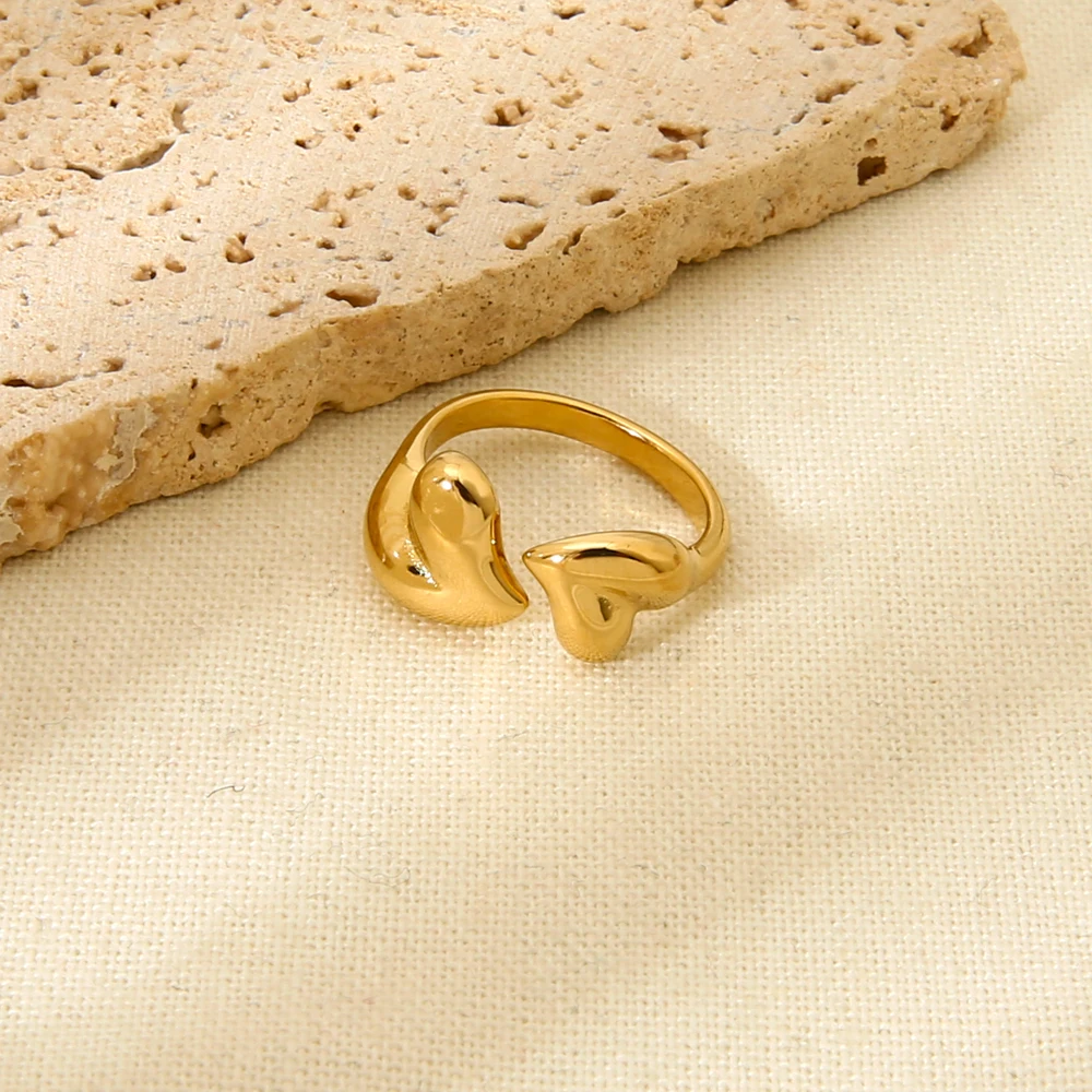 

Minimalist 18K Gold Plated Stainless Steel Metal Heart Adjustable Open Ring Waterproof Texture Charm Romantic Jewelry Wholesale