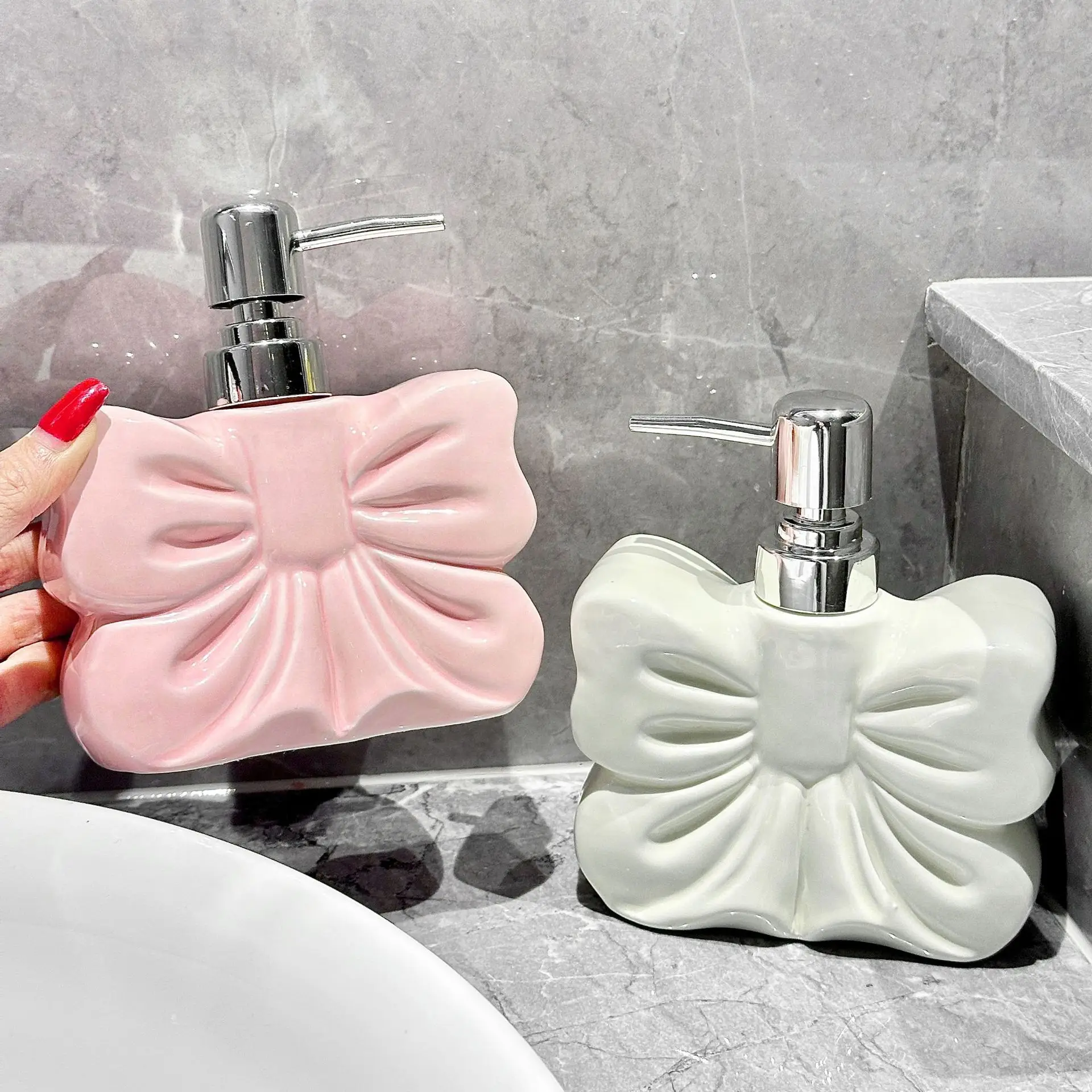 bowknot Hand sanitizer bottle Ceramic toilet lotion bottle Bath gel Shampoo pressure sub bottle Empty bottle