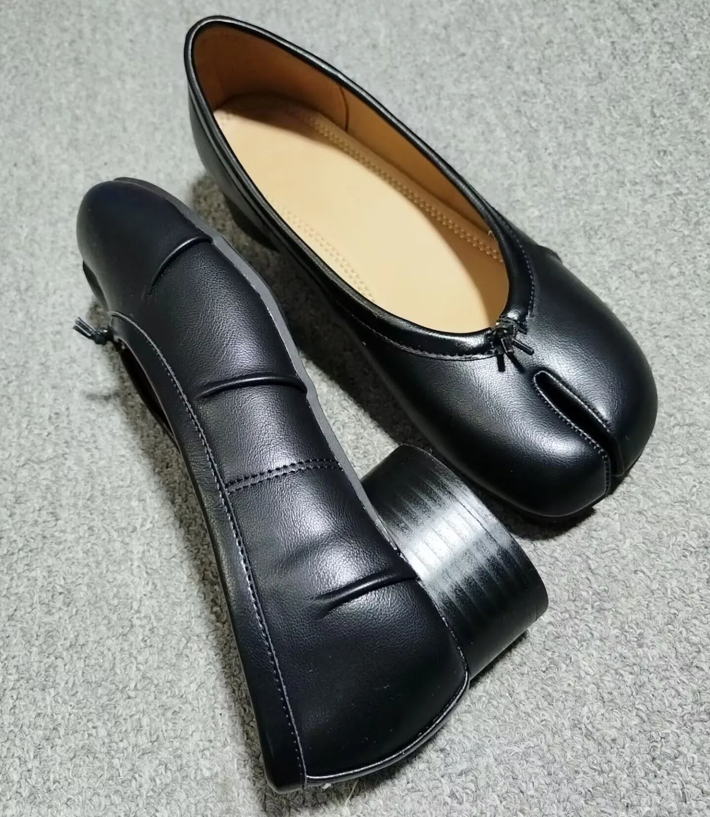 NEW Split Toe Flat Shoes Women Retro Ballet Flats Casual pu Leather Loafers Fashion Slip On Moccasins Comfortable Walking Shoes view 4
