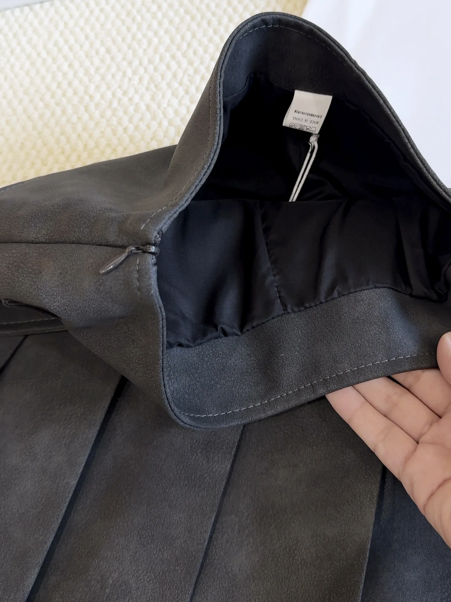 تنورة ميدي صبغ التعادل الأمريكية، تنورة قصيرة من جلد البولي يوريثان للسيدات، تنورة تنحيف عالية الخصر للخريف والشتاء على شكل حرف A، تنورة مطوية