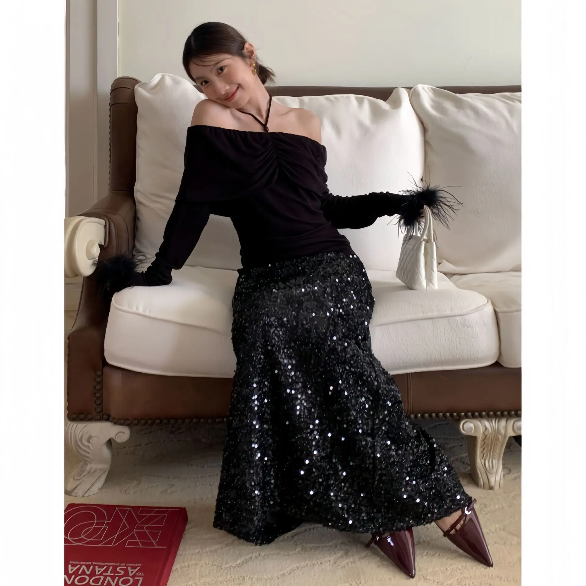 

Women's Sequin Bodycon Pencil Skirt 2025 Winter Sparkly Party Clubwear Elegant Bodycon Mini