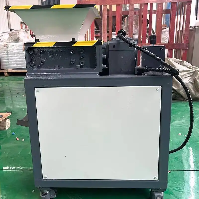 كسارة قوية صغيرة مزدوجة المحور متعددة الوظائف لأغطية الزجاجات والبلاستيك والورق المقوى والإطارات والخشب وتقطيع القماش #4