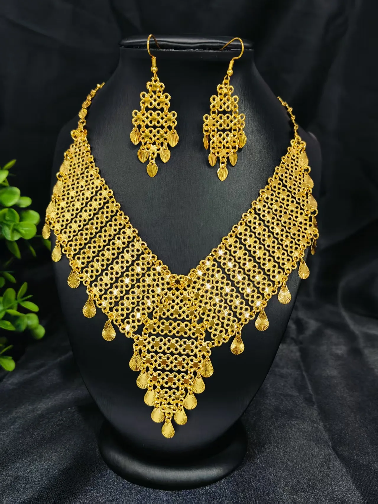 

Модные Дубайские 24-каратные позолоченные серьги-колье по индивидуальному заказу для пар, подарок на свадьбу, комплект ювелирных изделий DD10971